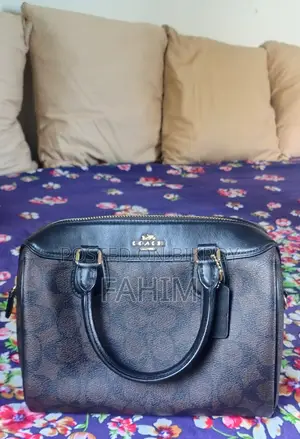 Bags/purse For Sell