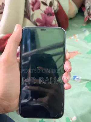 Apple iPhone 11 (Used)