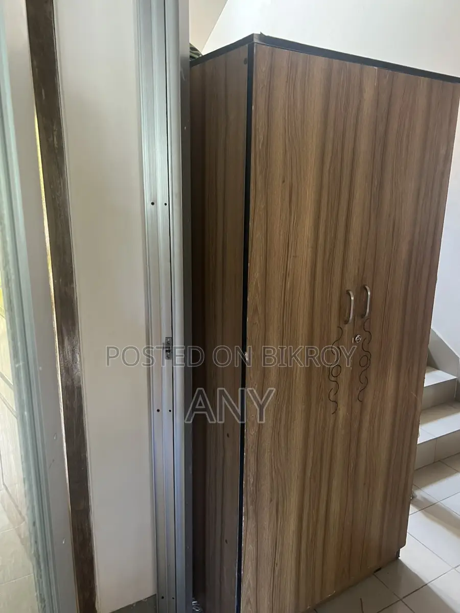 Almirah for sale