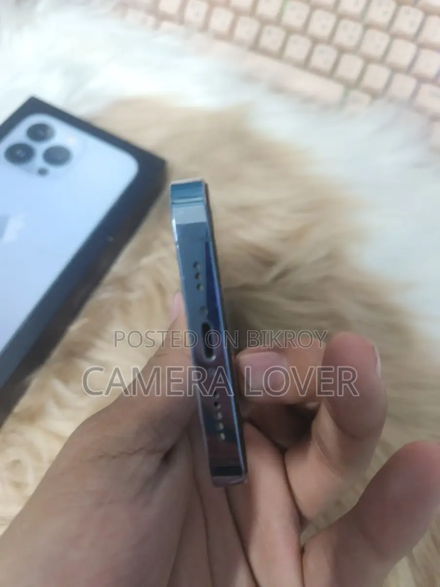 Apple iPhone 13 Pro . (Used)