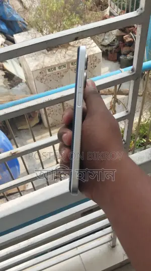 Realme 10 (Used)