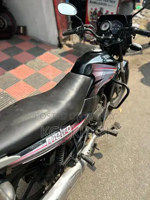 TVS Metro es 2019