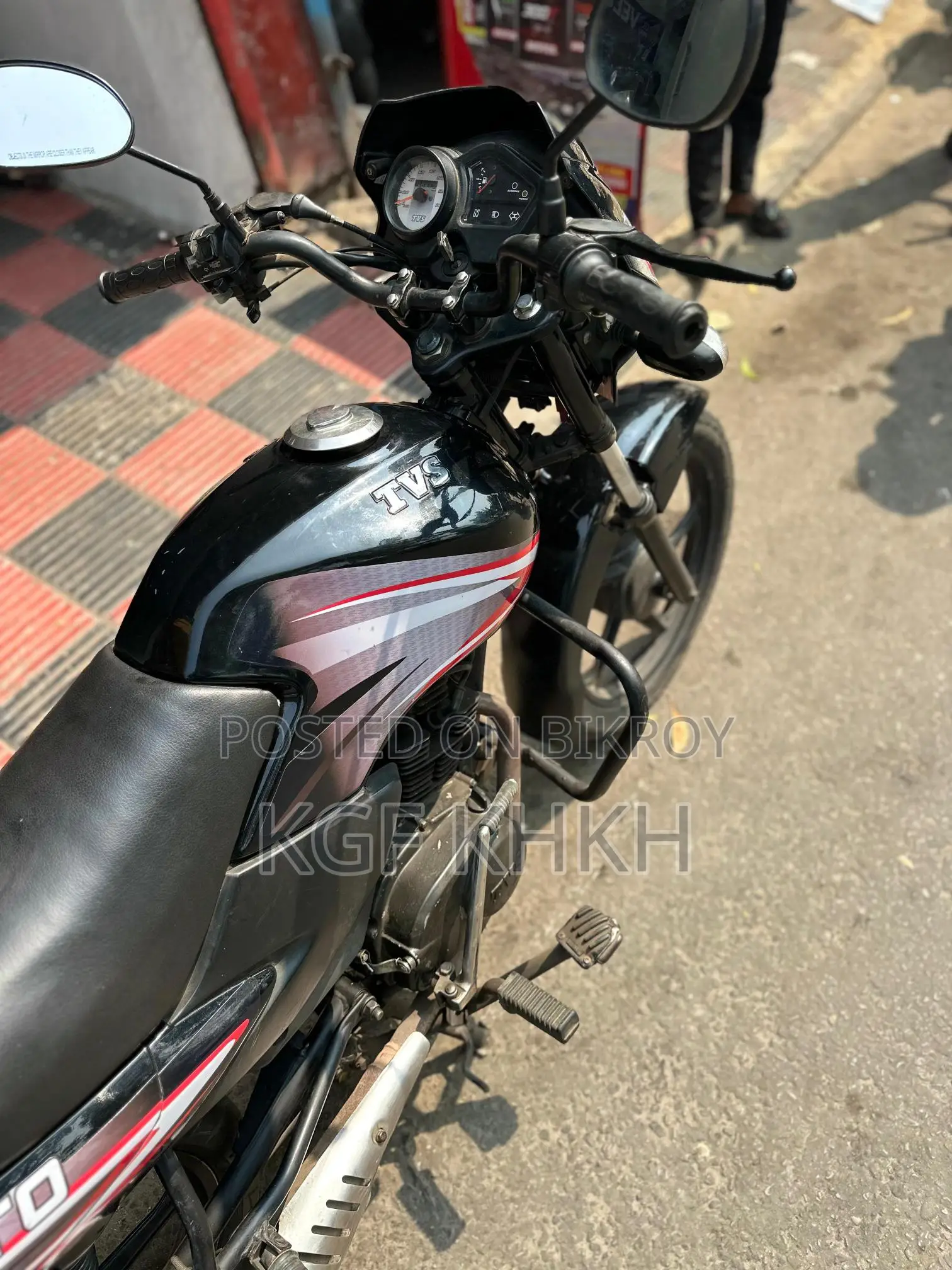 TVS Metro es 2019