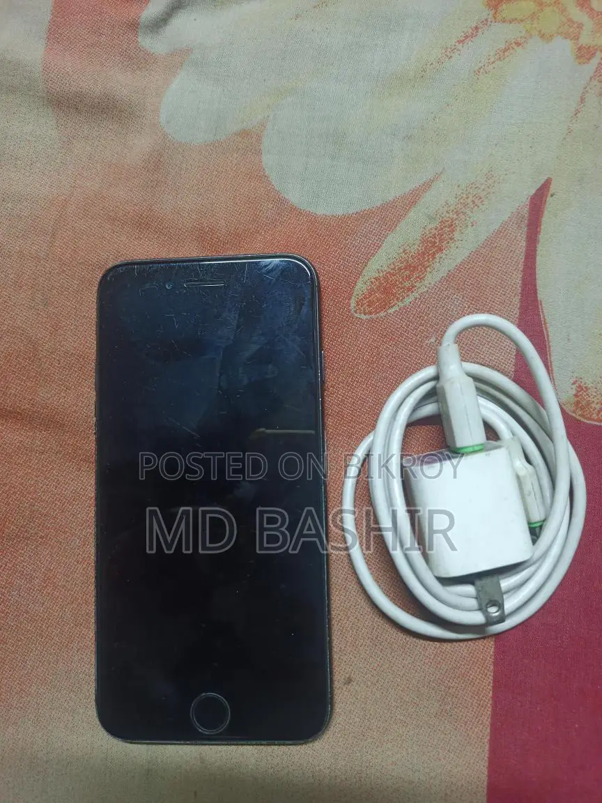 Apple iPhone 7 (Used)