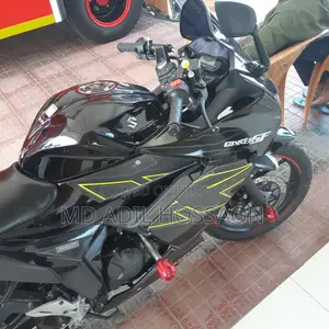 Suzuki Gixxer SF 2025
