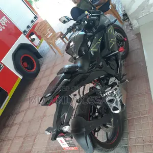 Suzuki Gixxer SF 2025