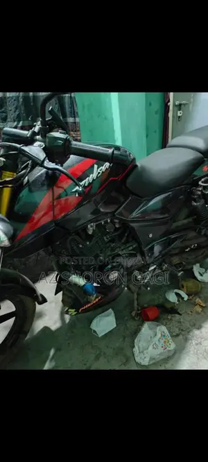 Bajaj Pulsar 150 . 2022