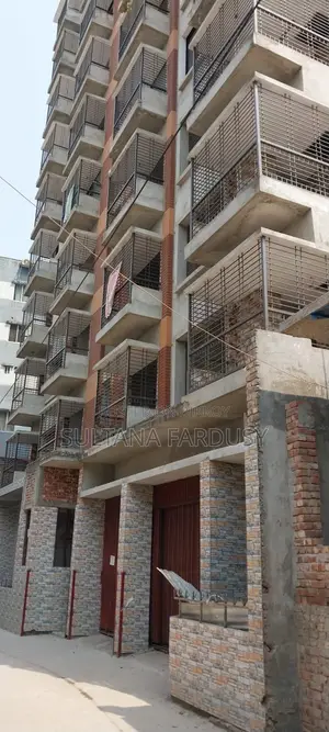 3 Bed, 3 Bath Flat For Sale