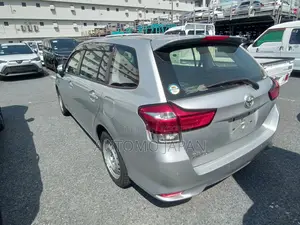 Toyota Fielder EX 2020