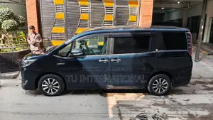Toyota Esquire 2DOOR POWER 2020