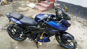 Bajaj Pulsar AS . 2016