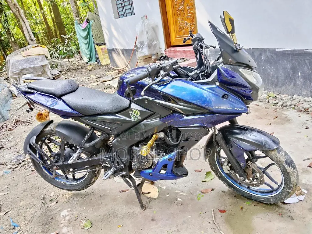 Bajaj Pulsar AS . 2016