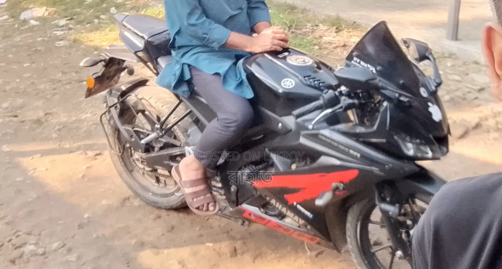 Yamaha R15 v3 2019