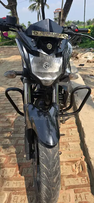 Yamaha FZs V2 2018 মডেল