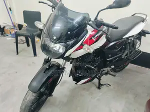 Bajaj Pulsar 150 . 2021