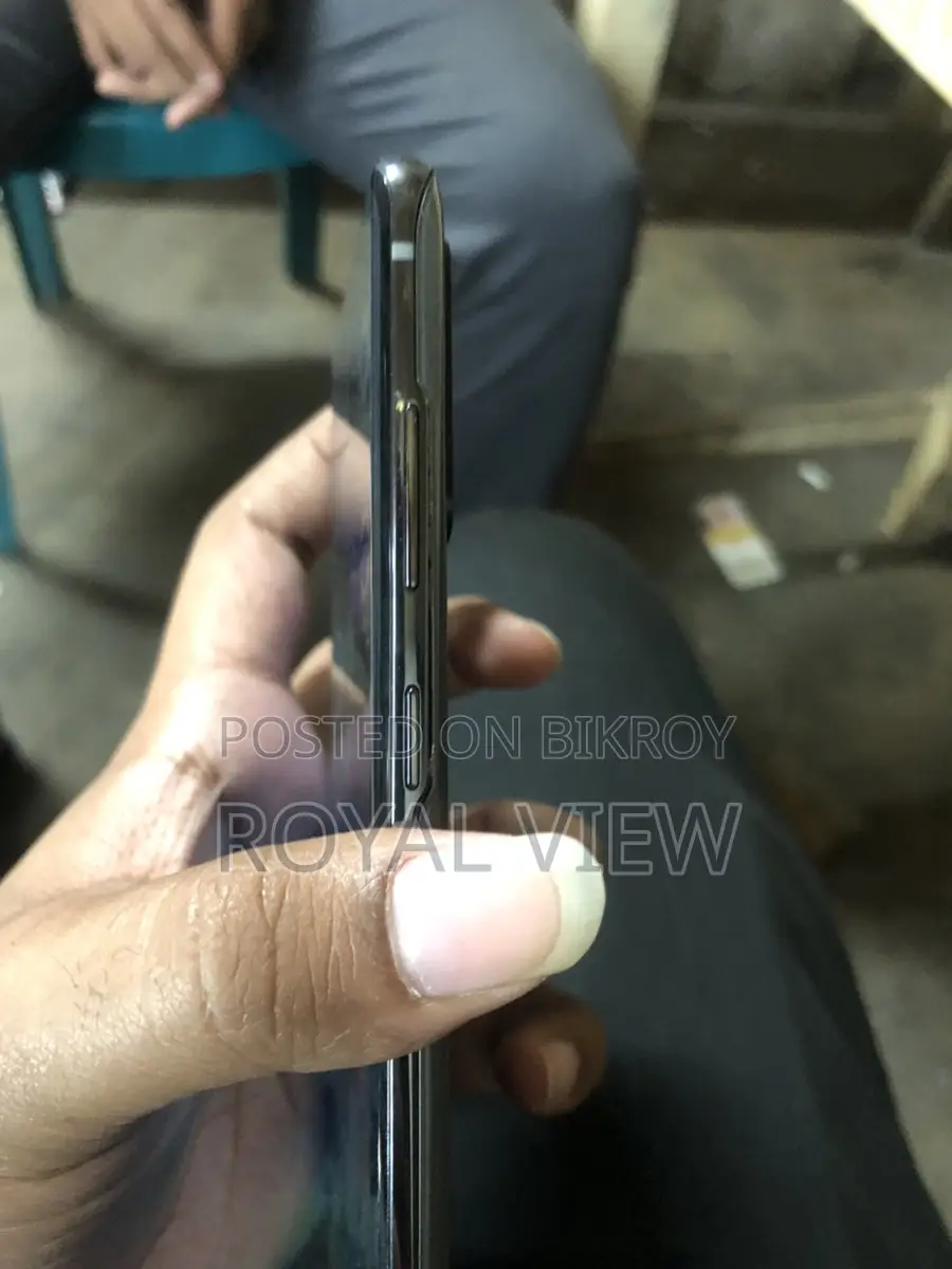 Samsung Galaxy S20 Plus (Used)