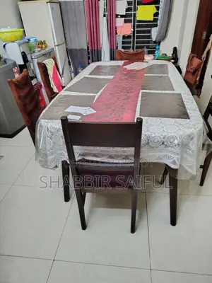 Old Used Dining Table With 5 Chair