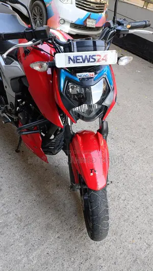 TVS Apache RTR 160 . 2023