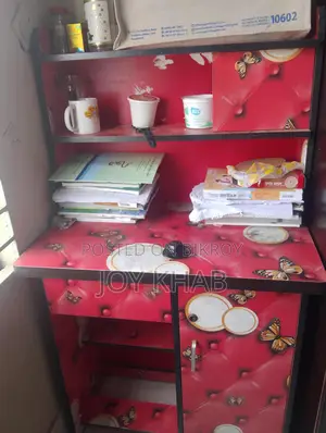 High-Quality Study Table.