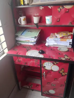 High-Quality Study Table.