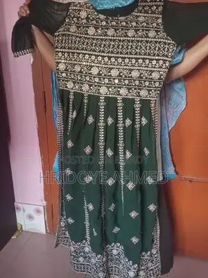 Naira Cutting Dress