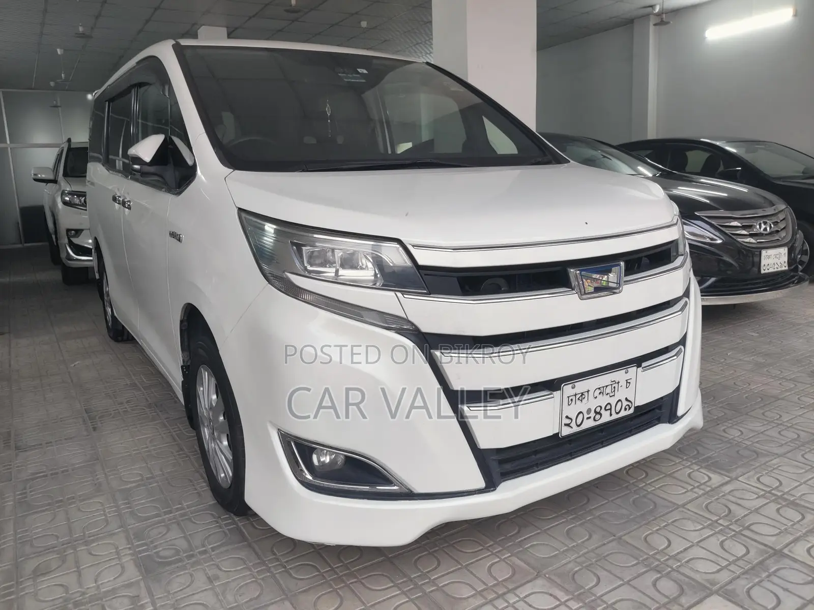 Toyota Noah 2018