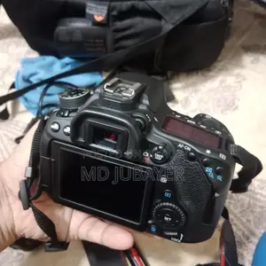 Canon 80d camera