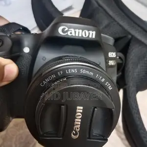 Canon 80d camera