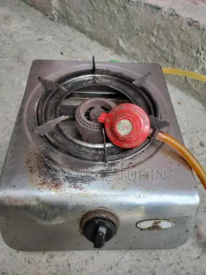 পাইপ রেগুলেটর সহ গ্যাসের চুলা বিক্রি