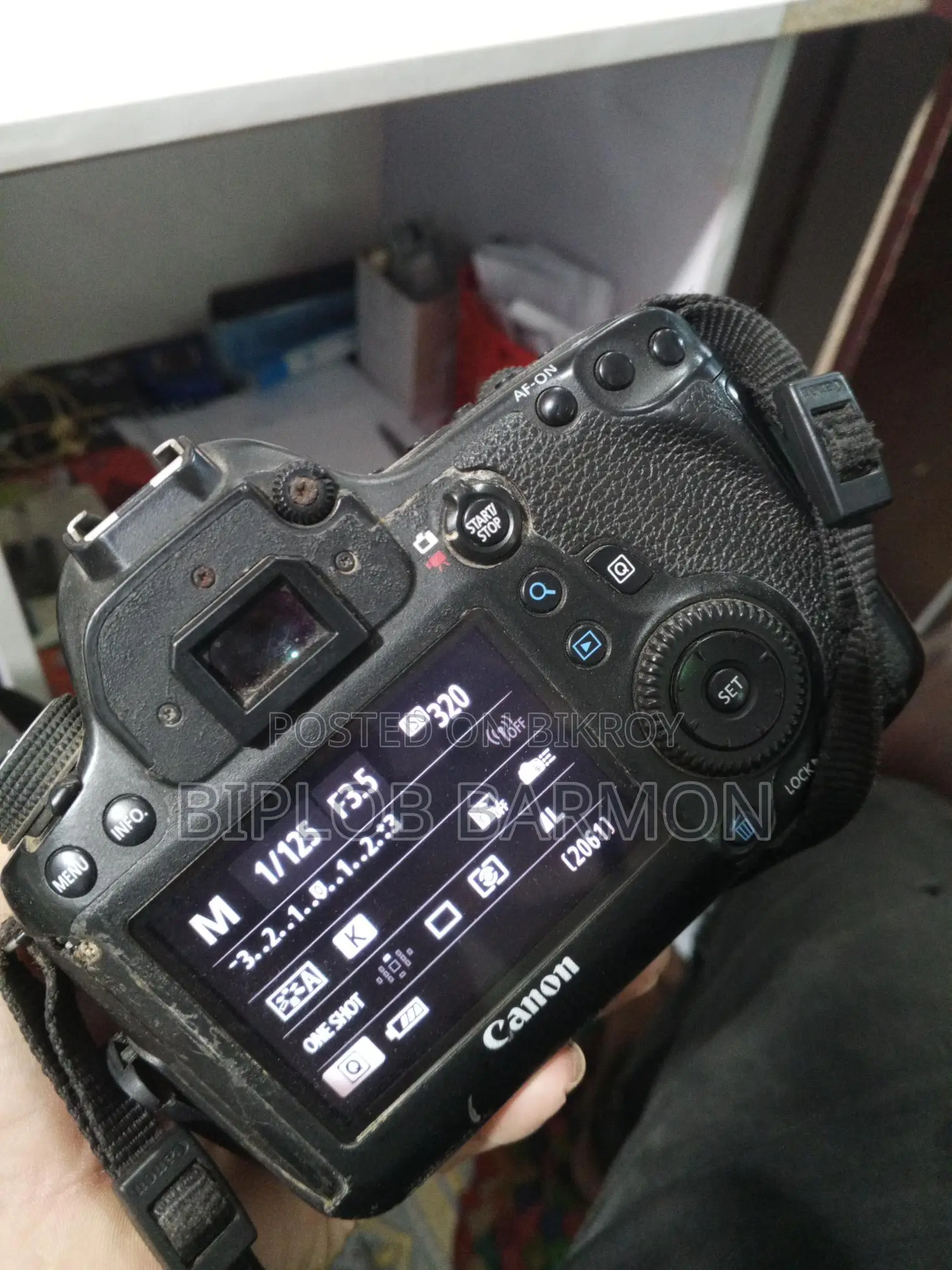 ক্যানন 6D ফুল ফ্রেম এবং 50mm লেন্স, একদম ফ্রেশ কন্ডিশন