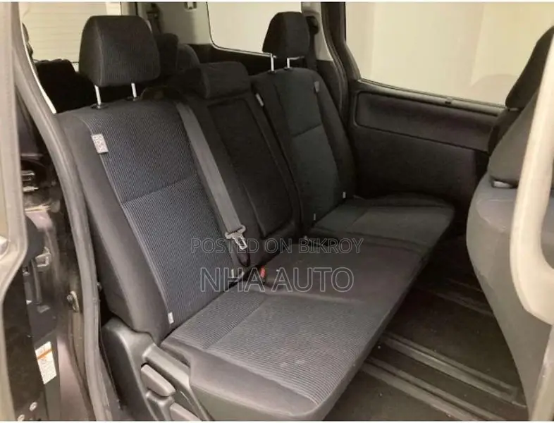 Toyota Noah X HYBRID 2021