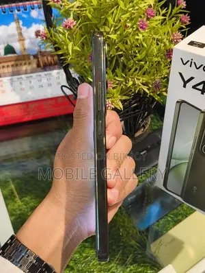 Vivo Y400 8/256 (Used)