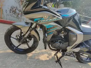 Yamaha Fazer v1 2016