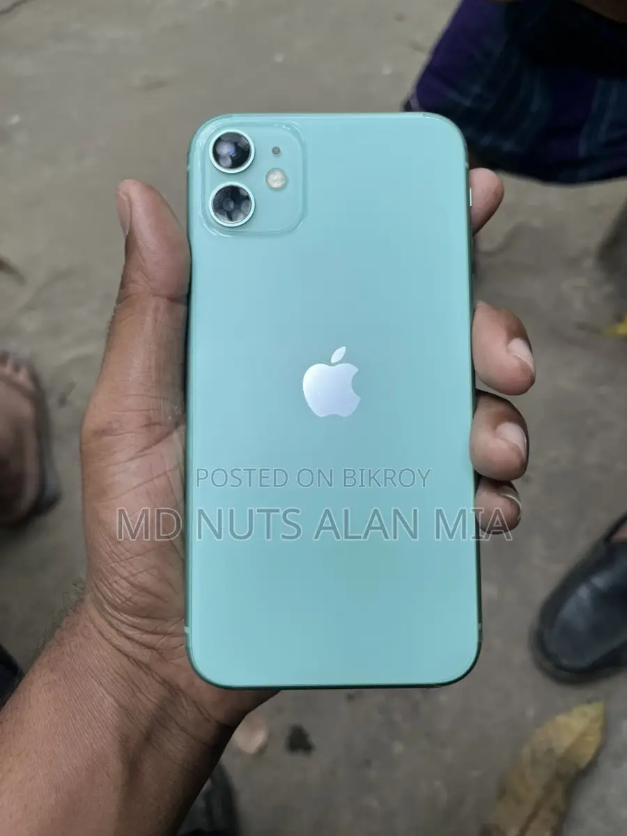 Apple iPhone 11 (Used)