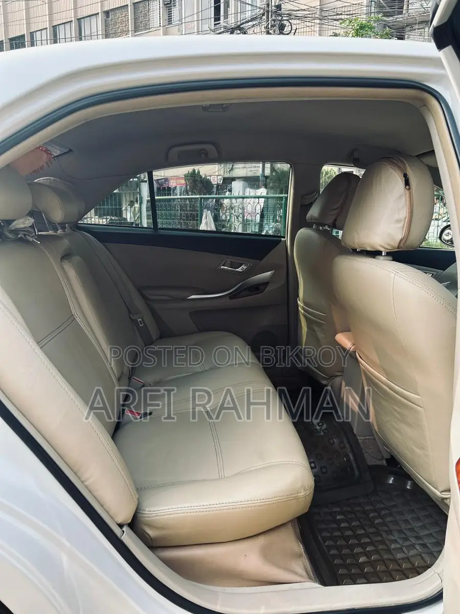 Toyota Premio FL 2014