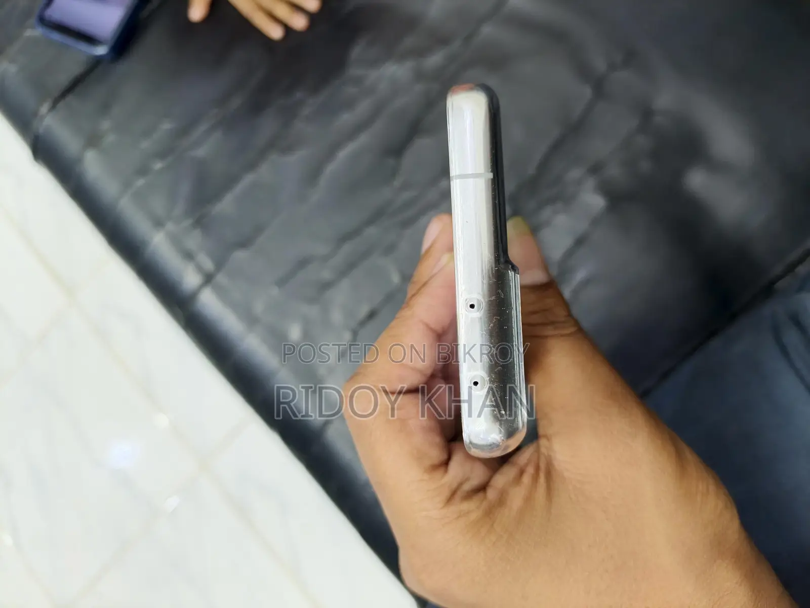 Samsung Galaxy S21 (Used)