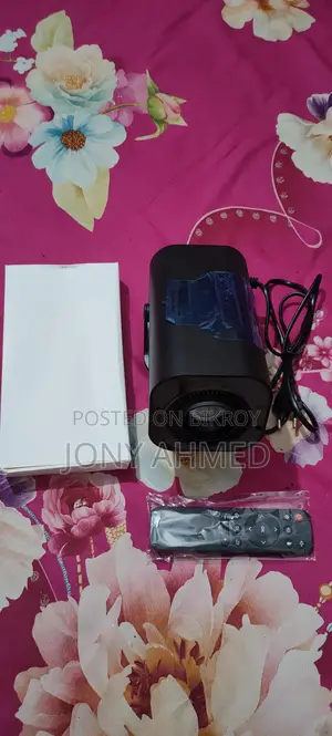 Mini Projector Model-hy330.... 2 GB RAM 16 GB ROM
