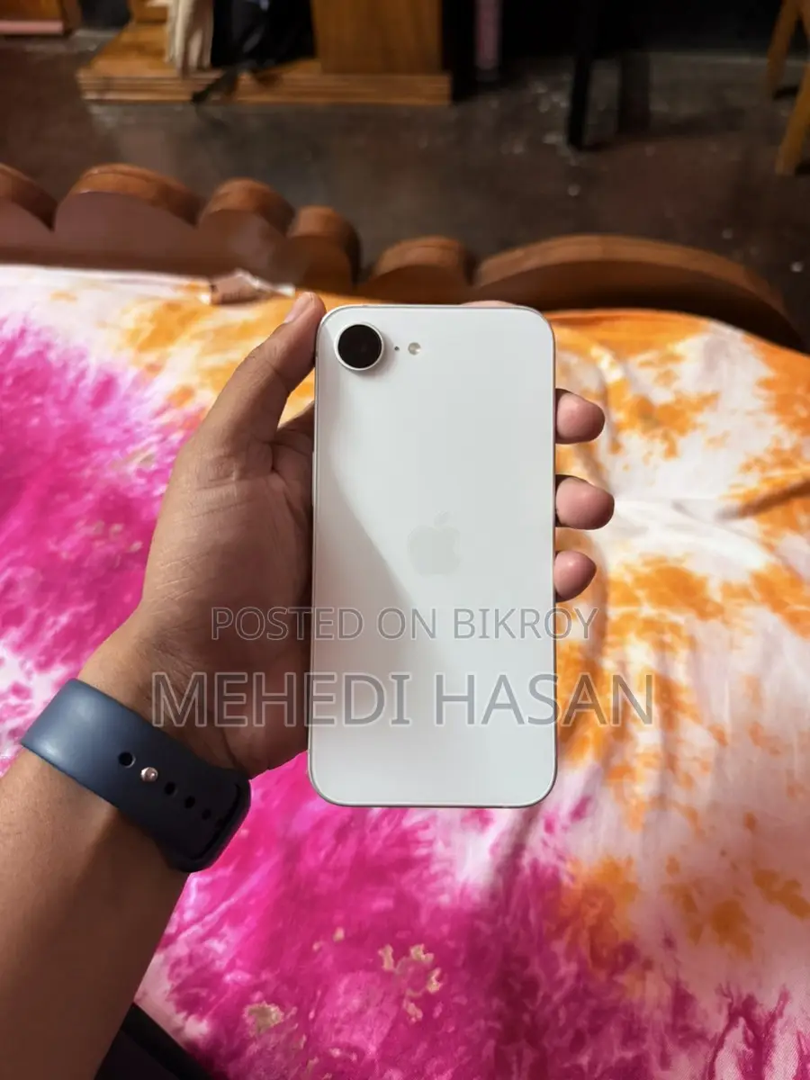 Apple iPhone 16e (Used)