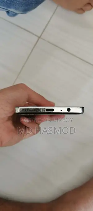 Tecno Camon 30 8-256 (Used)