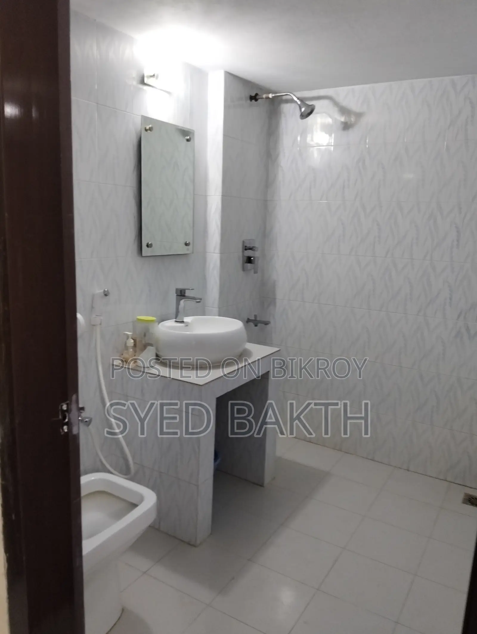 Furnished studio flat..