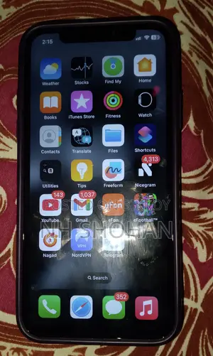 Apple iPhone X . (Used)