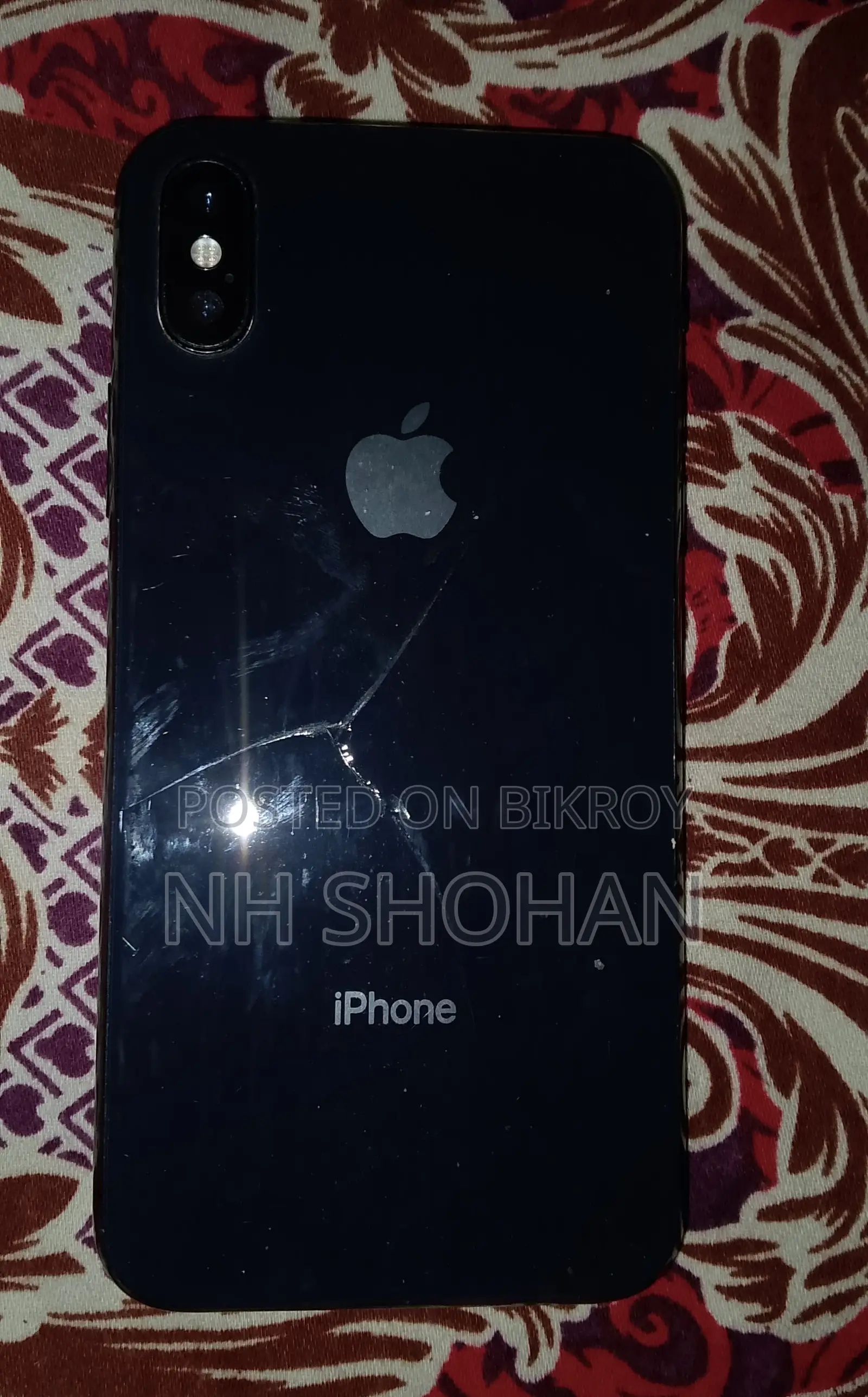 Apple iPhone X . (Used)
