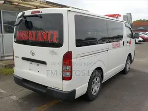 Toyota Hiace AMBULANCE 4.0 WHITE 2020