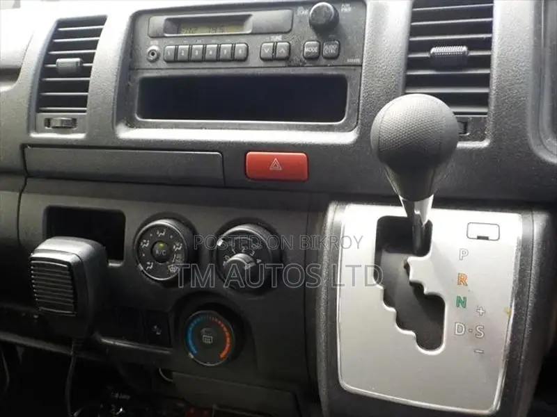 Toyota Hiace AMBULANCE 4.0 WHITE 2020