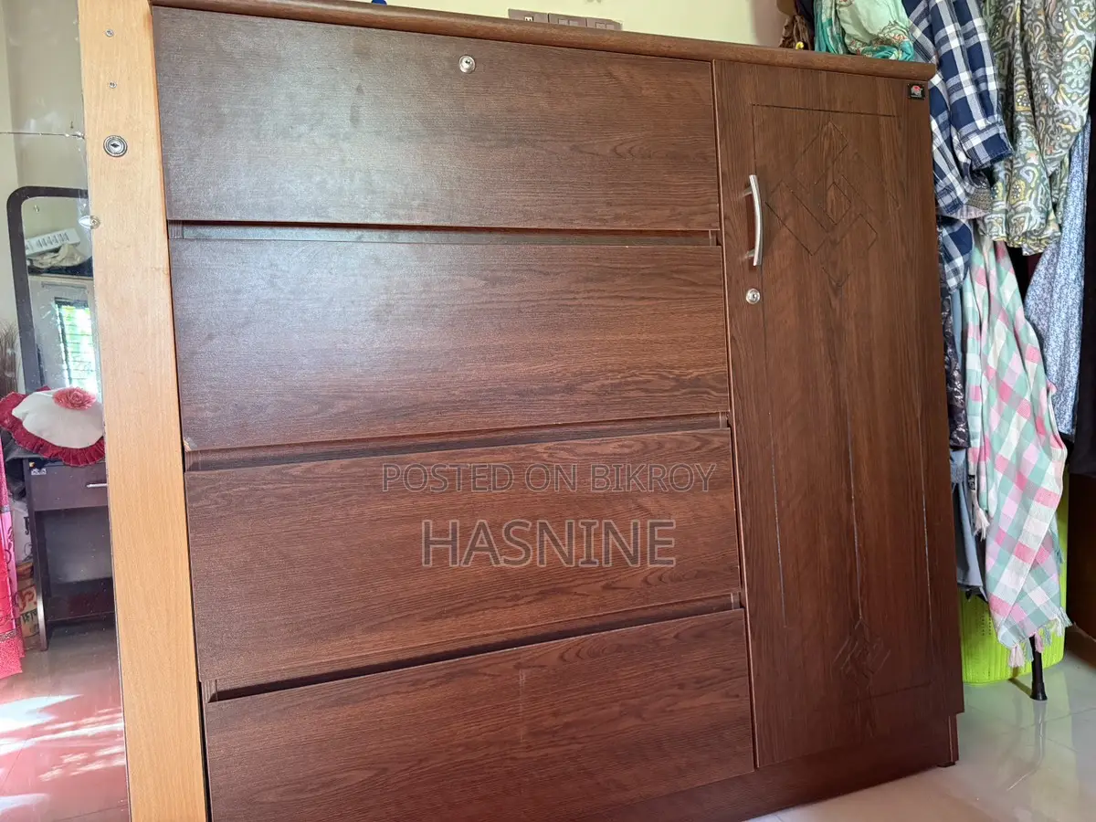 Regal Wardrobe Almost New