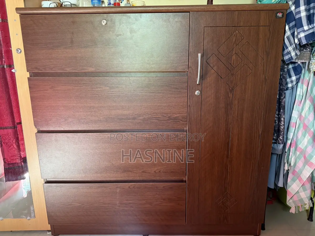 Regal Wardrobe Almost New