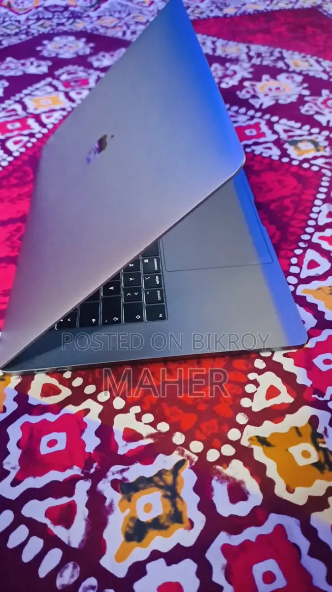 Macbook Pro 15 2019 ( 32Gb 512Gb )