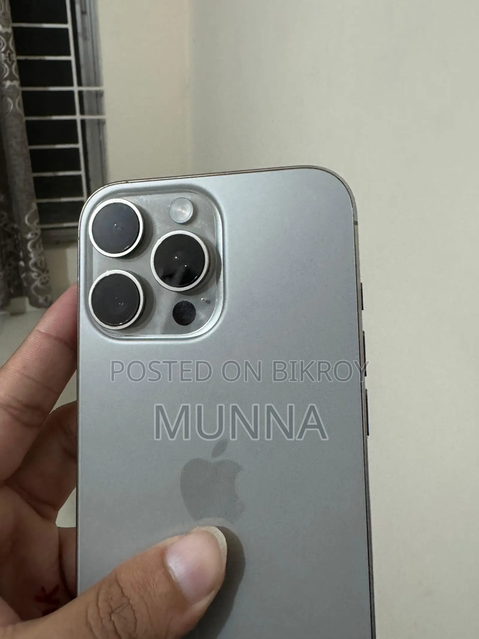 Apple iPhone 16 Pro Max . (Used)