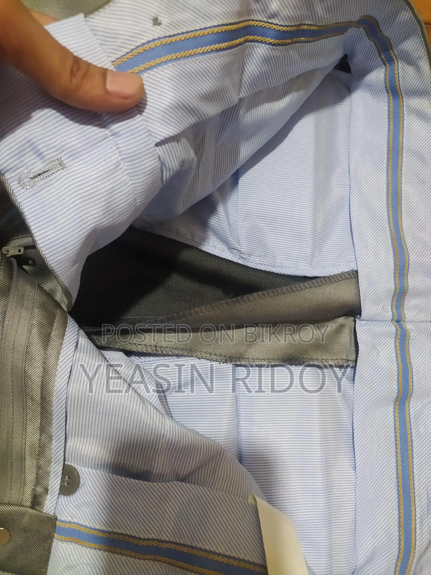 Suit Sell