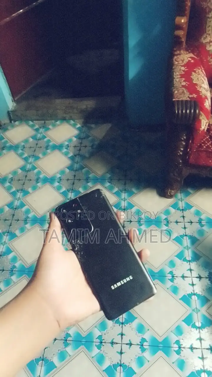 Samsung Galaxy S21 FE 5G . (Used)